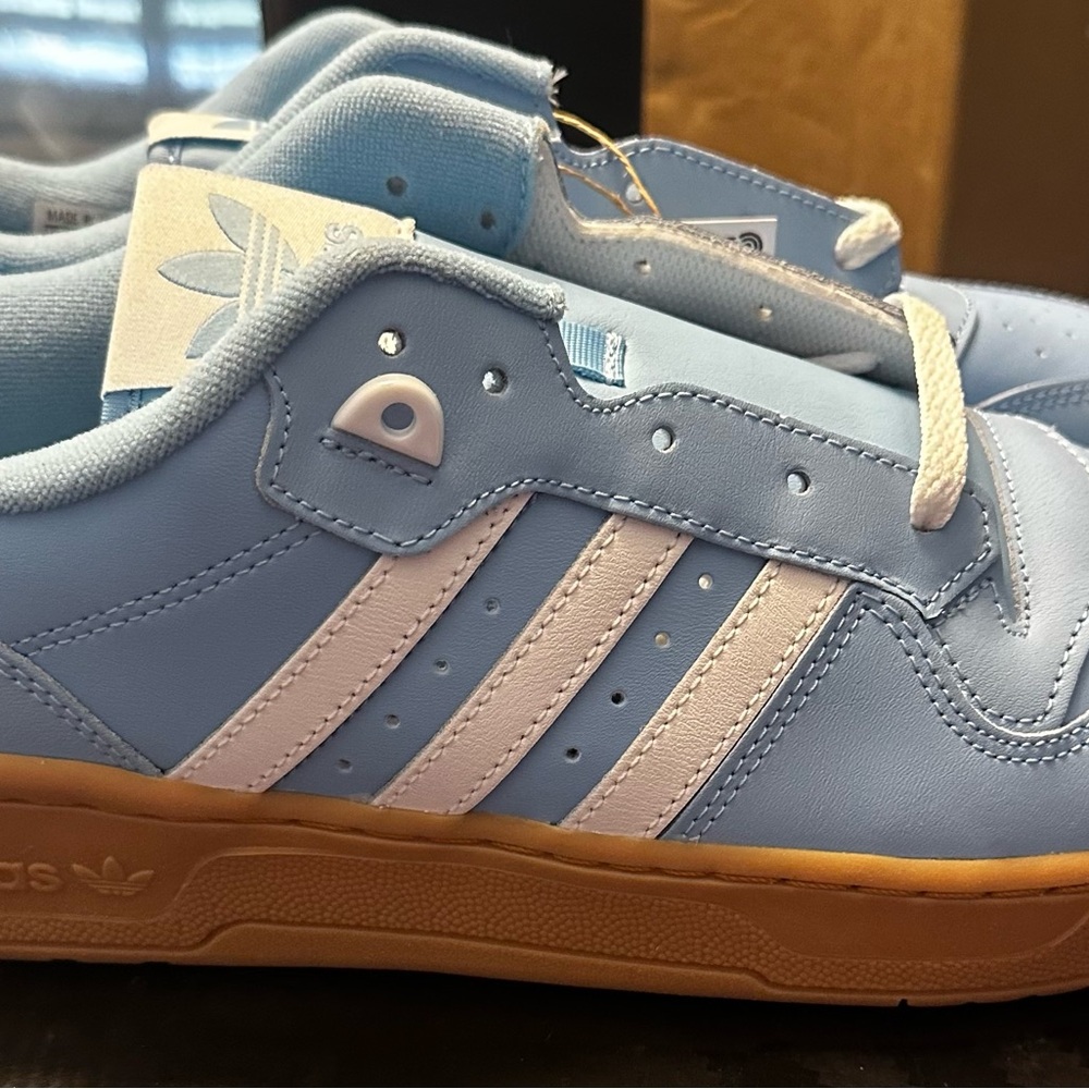 Brand new No Box! Adidas Carolina Blue and White Sneakers Classic Style